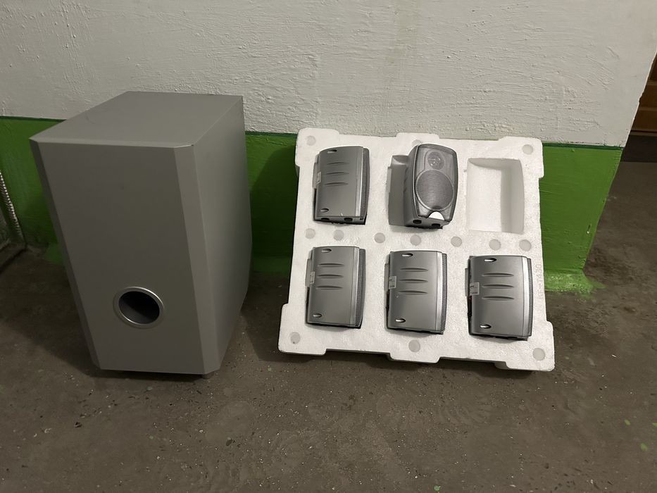 Сабвуфер DVD-AVR 810 з колонками