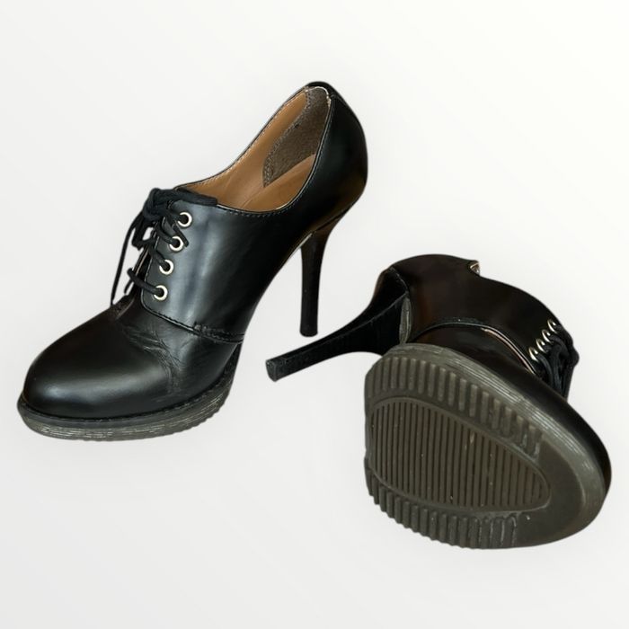 Чорні шкіряні туфлі на каблуках Dr Martens Zita Ofira, розмір 38