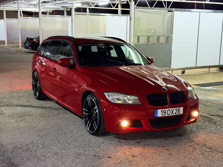 Bmw 318d lci 2011 com livro de revisoes