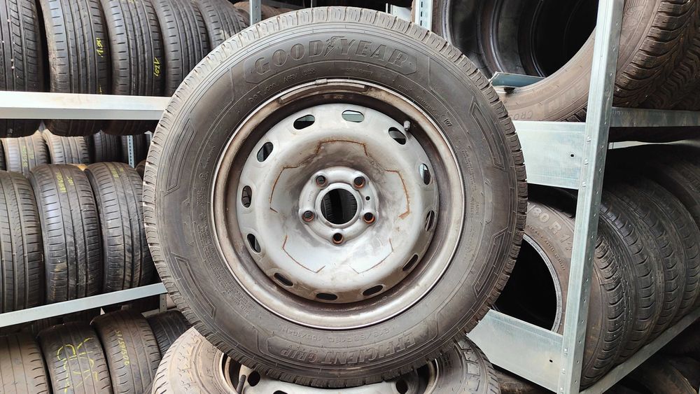 Opona 215/65R16C GOODYEAR EFFICIENT GRIP CARGO 106/104H 8,3mm 2020r x1