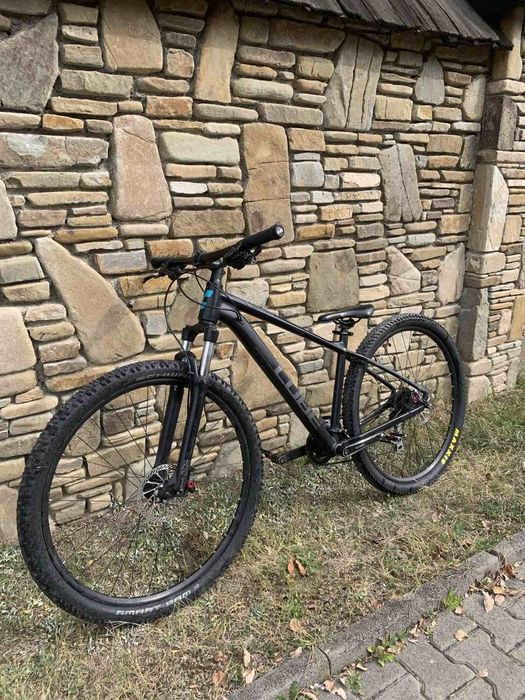 Продам велосипед Cube