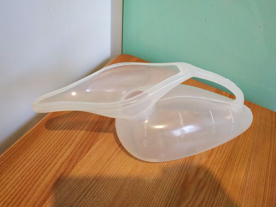 Судно (ємність) для збору сечі жіноча 1л