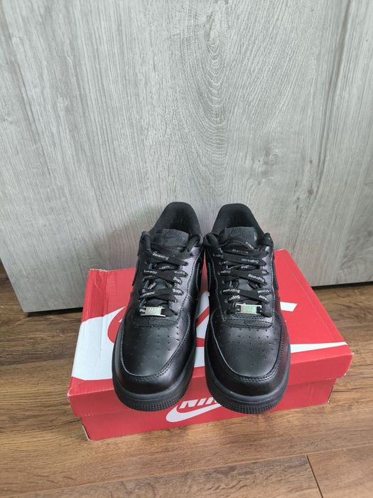Форси Найк supreme
