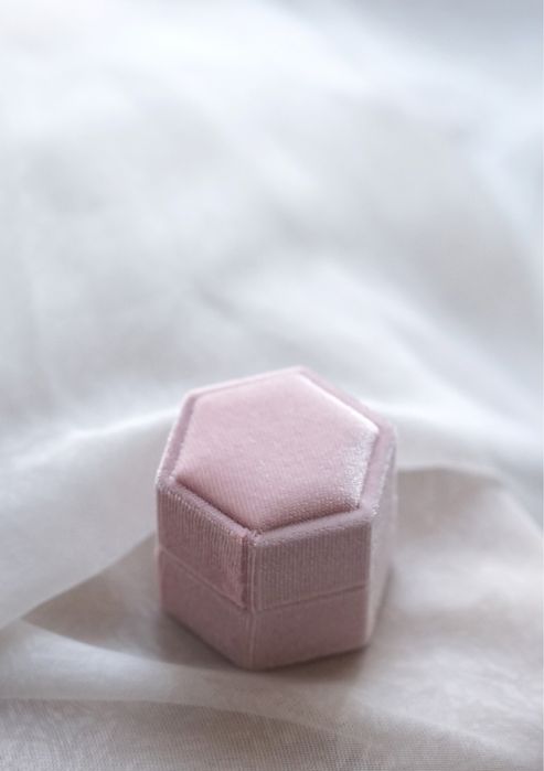 Коробочка для прикрас , обручок, маленька, подарункова/ нова