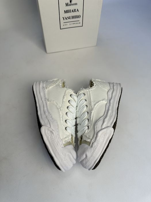 MMY Maison Mihara Yasuhiro white distressed білі кеди кеды кросовки 43