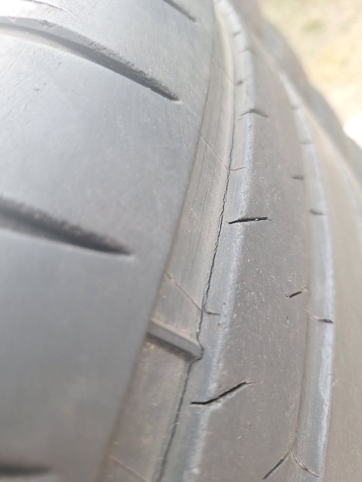 Opony letnie Michelin Pilot Sport 4s  255 40 zr21 102Y