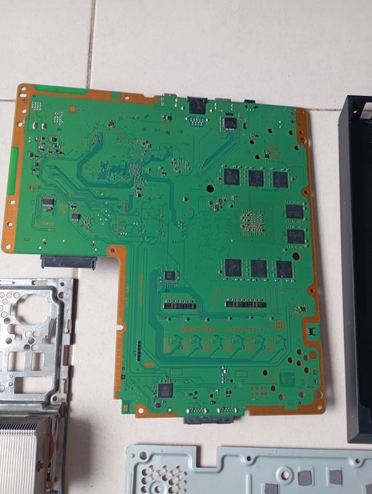 Ps4 CUH 1004A para peças