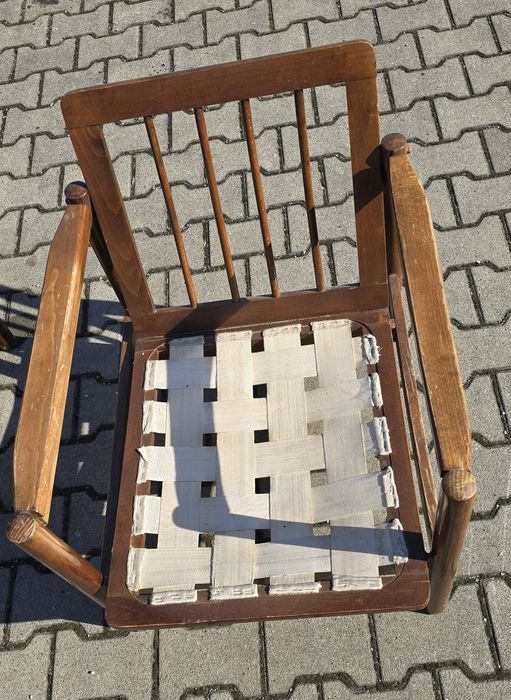 2 fotele drewniane do renowacji