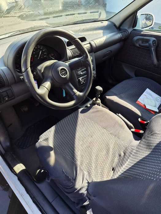 Opel corsa b 1.4 sport 5 lugares — photo 5