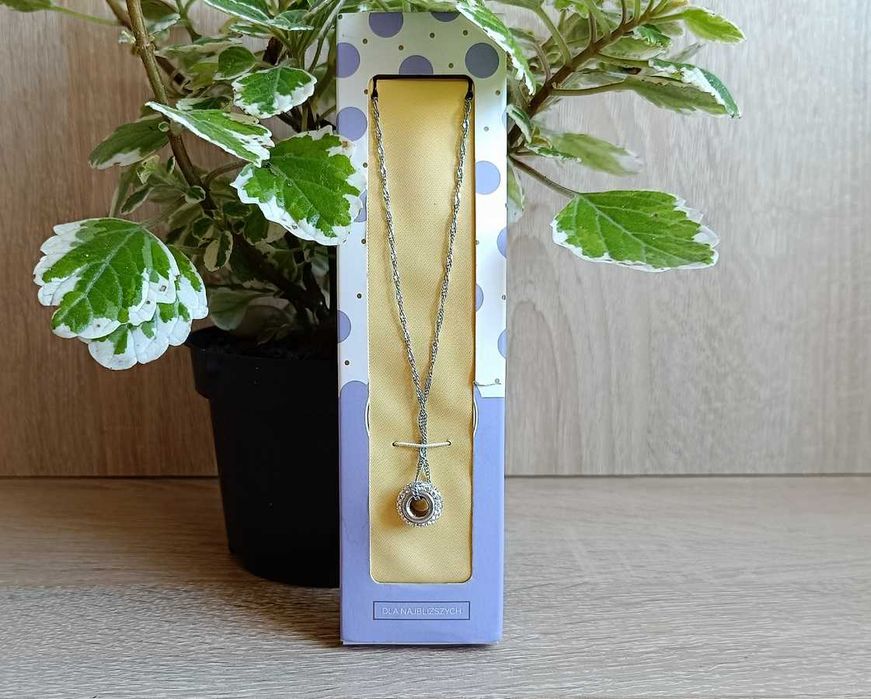 Srebrny wisiorek z kryształami Swarovskiego. Srebro 925