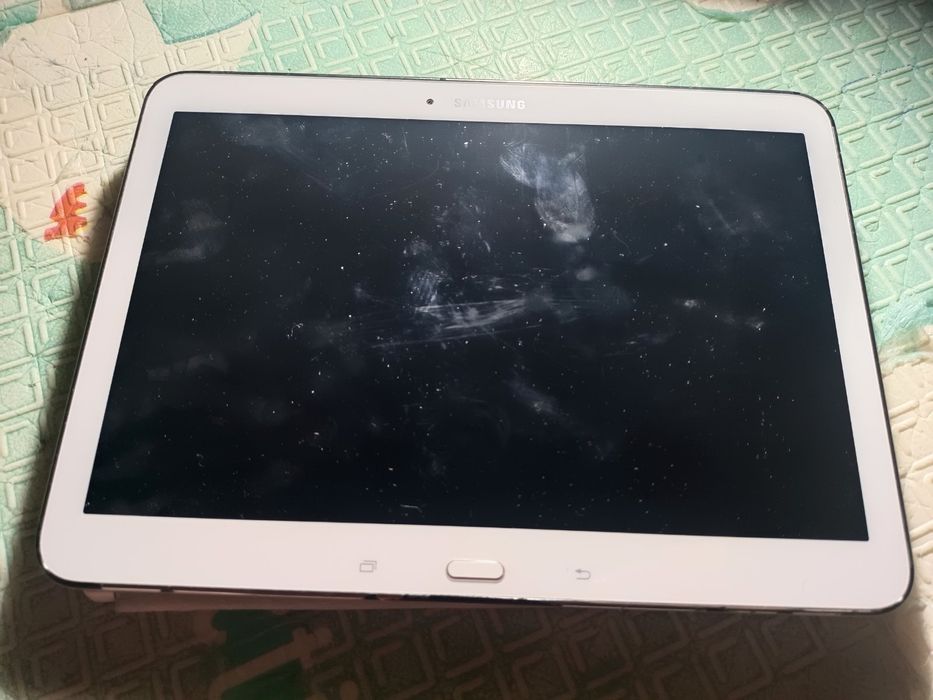 Samsung tab 4 (под востановление)