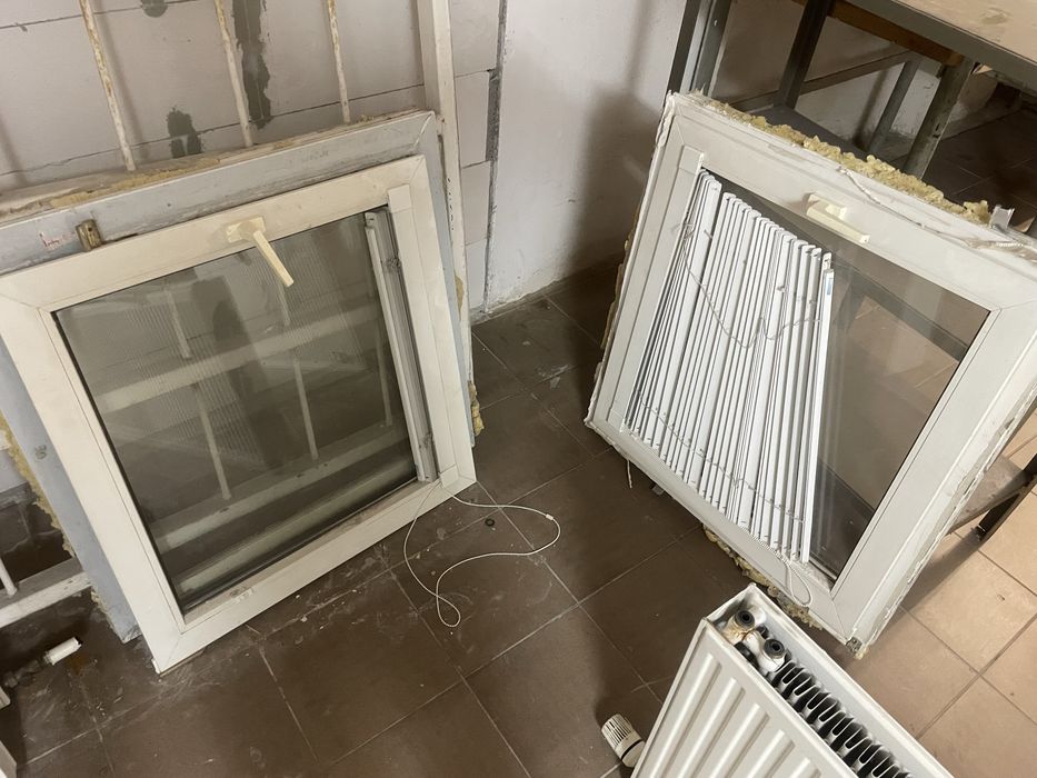 Okno pcv uchylne 147  x 147 cm okna pare sztuk i 83 x 92. 114x97