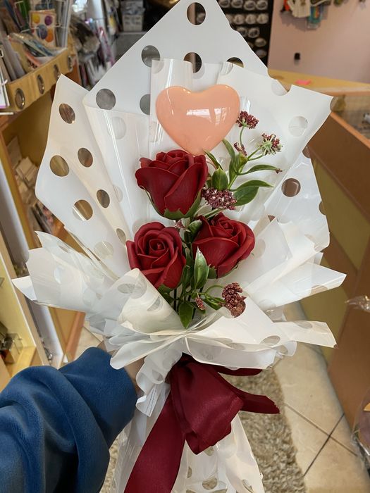 Bukiet z kwiatami mydlanymi