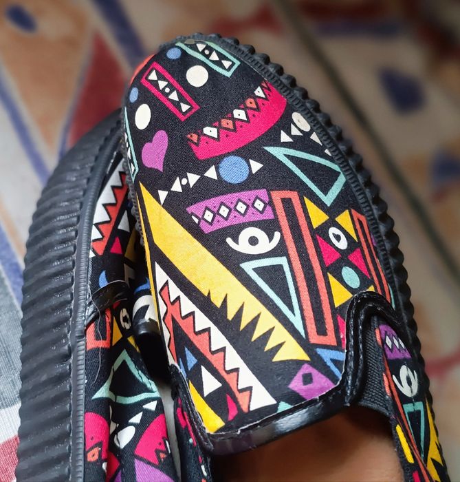 Tenisówki na koturnie ala desigual 24,5
