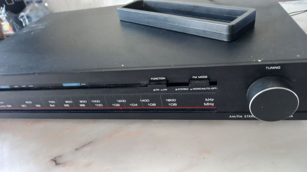 Vendo Rádio  CIE muito barato.