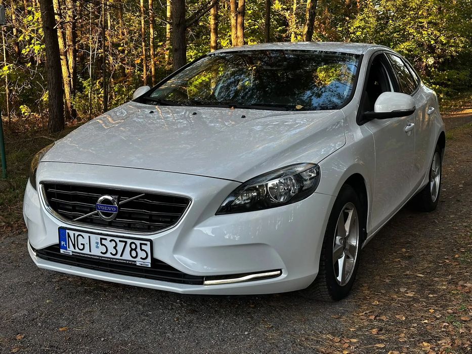 Volvo V40 biała perła ,serwisowany, kamera, bezwypadkowy, piękny stan