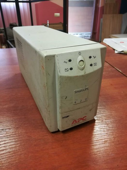Джерело безперебійного живлення APC Smart 420 SU420 INET