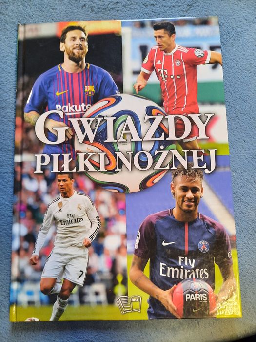 Książka Gwiazdy Piłki Nożnej.