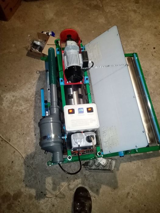 Посів редиса вакуумною сівалкою