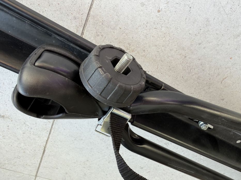 Suporte de bicicleta para carro a estrear