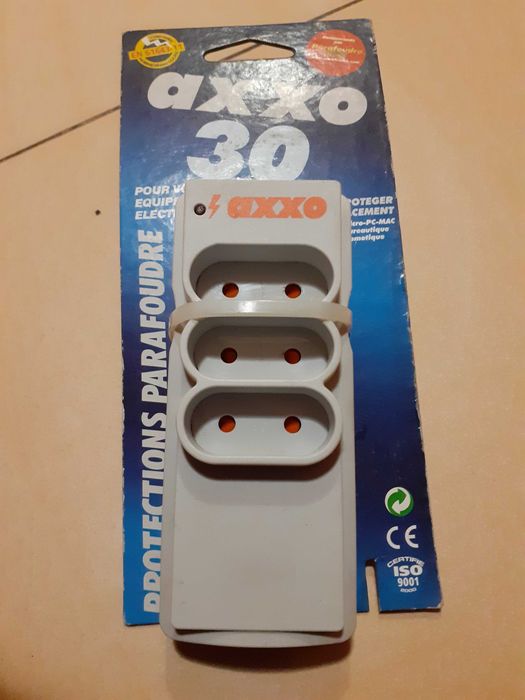 Listwa przepięciowa, zabezpieczenie telewizora(ZŁODZIEJKA ELEKTRYCZNA)