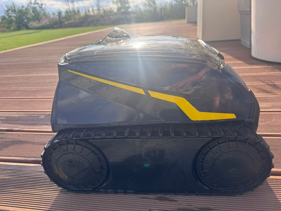 Robot czyszczący do basenu ZODIAC RF 5400 iQ bezprzewodowy