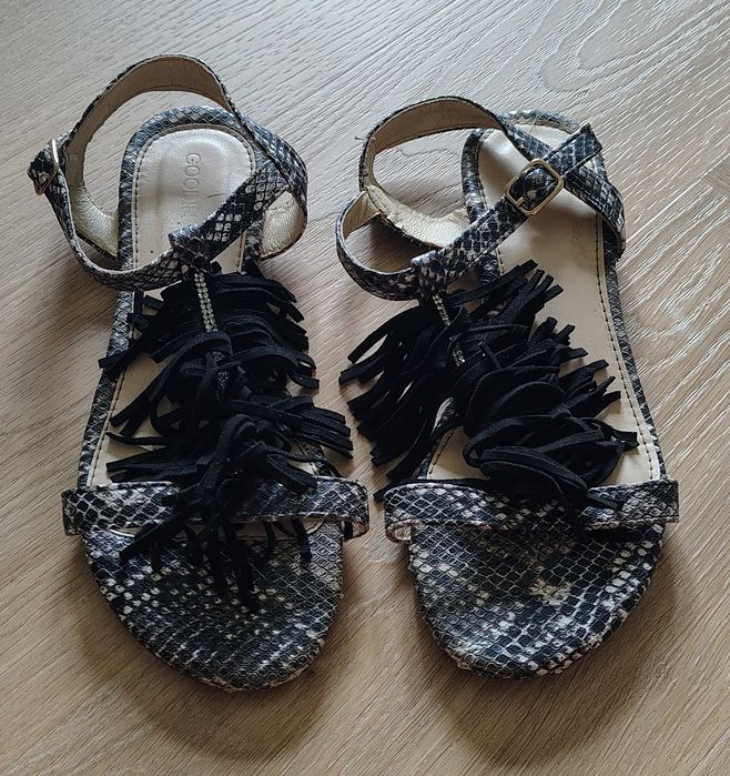 Buty sandały sandałki damskie z falbankami 38