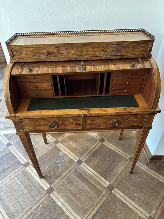 Sekretarzyk damski w manierze Ludwika XVI