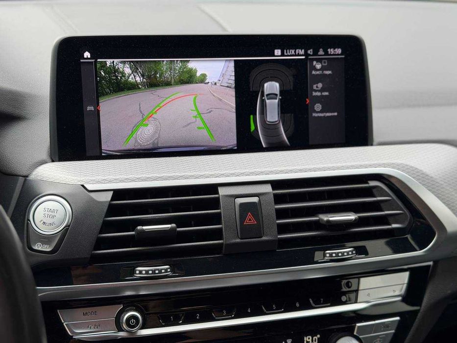 BMW X3 2.0d Official