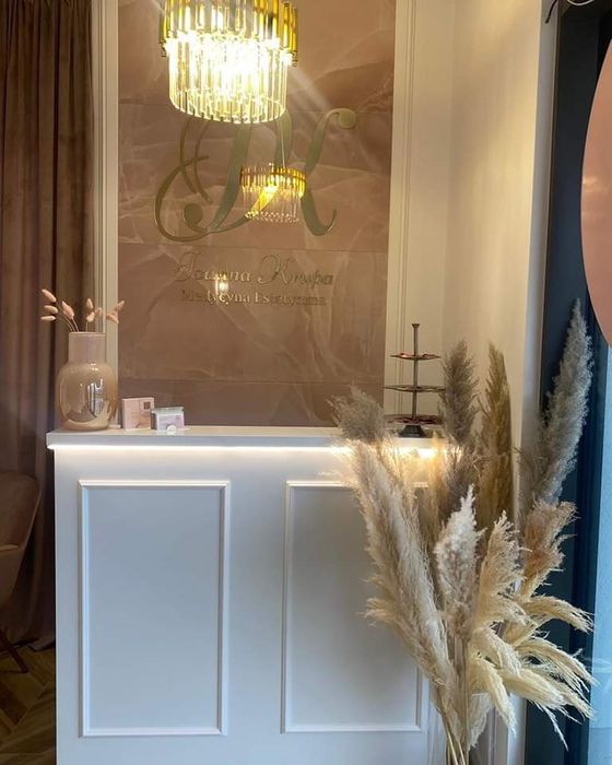 Recepcja kosmetyczna fryzjerska  lada  logo lustrzane DOSTĘPNA OD RĘKI