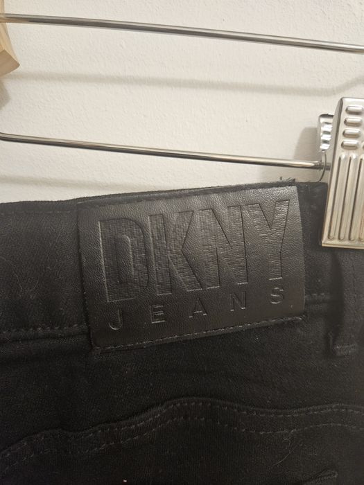 Jeansy DKNY Jeans
