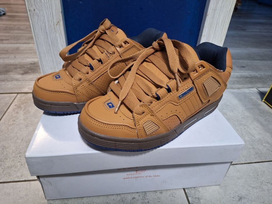 Buty globe unisex