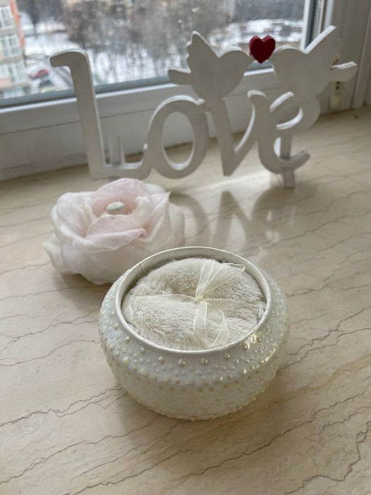 Скринька / шкатулка для каблучки або обручок (ручна робота)