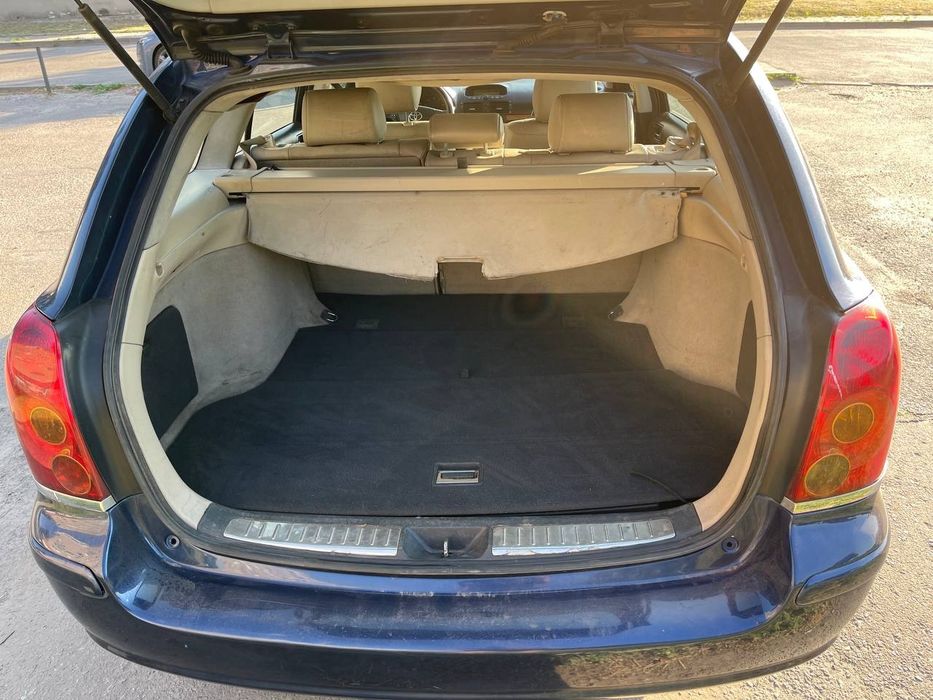 Toyota Avensis (Тойота Авенсіс) 2006 Рік  2.0 Дизель Гарний Універсал  Працюючий Кондиціонер