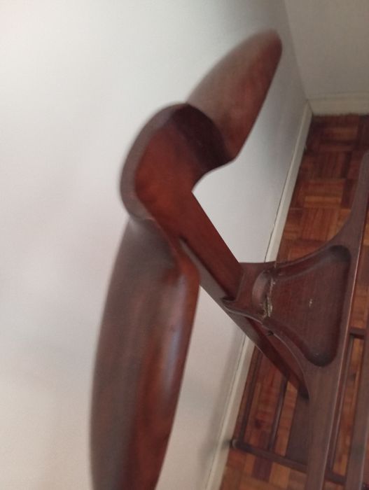 Cabide de madeira vintage