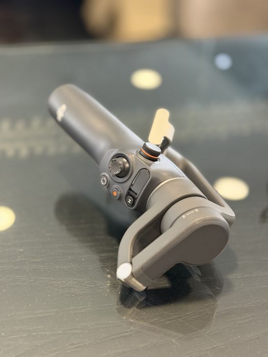 Estabilizador DJI OSMO MOBILE 6