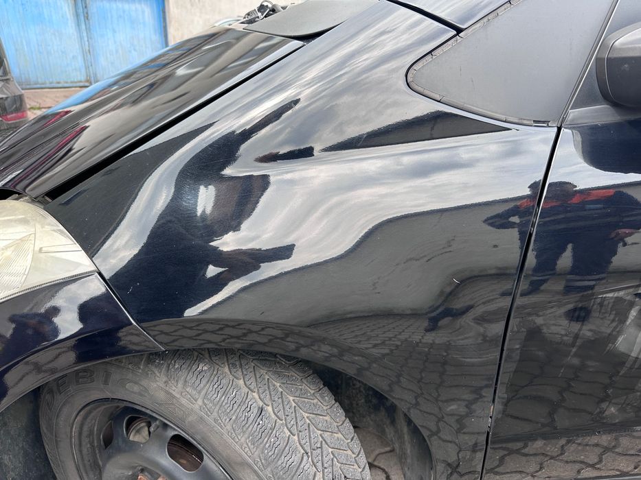 Mercedes A klasa W169 Błotnik przedni lewy lewa strona czarny lakier 191