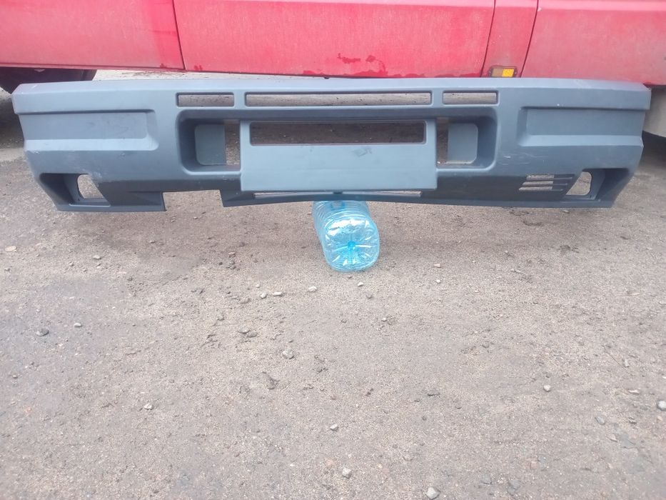 Продам бампер Iveco