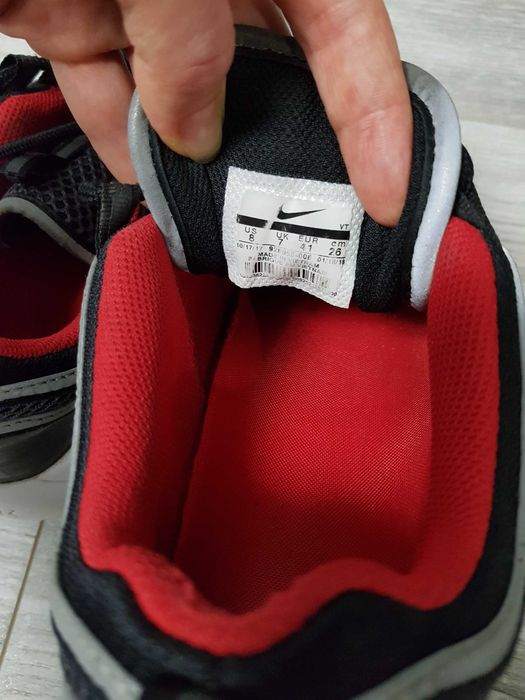 Nike Air Zoom Spiridon чоловічі кросівки р. 41
