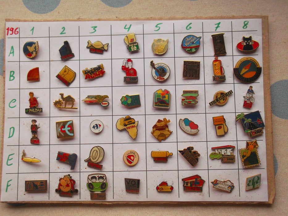 Pins  variados a 0.20€