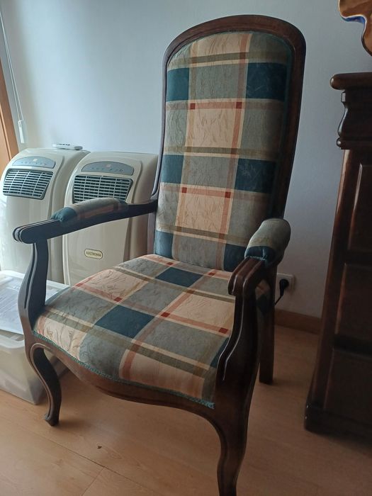 Cadeirão c/braços almofadados vintage