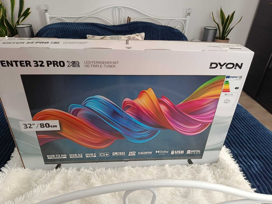 Telewizor LCD 31,5 cala Dyon D800151, HD ready (1366 x 768 pikseli) DVBT2