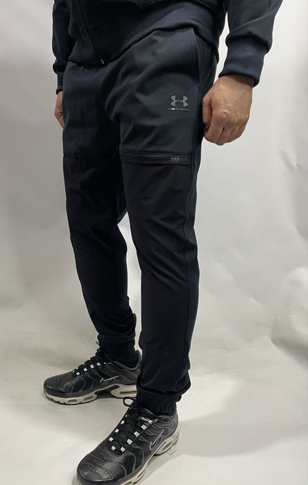 Штаны спортивные мужские из эластика на микрофлисе в синем цвете