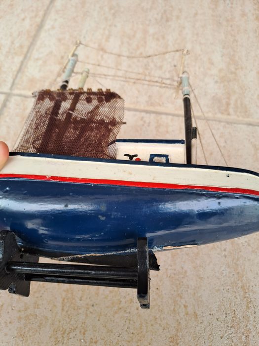 Barcos de pesca miniatura de coleção