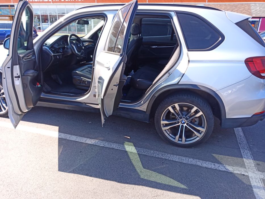 BMW X5  f15  2015 року серебристий металік