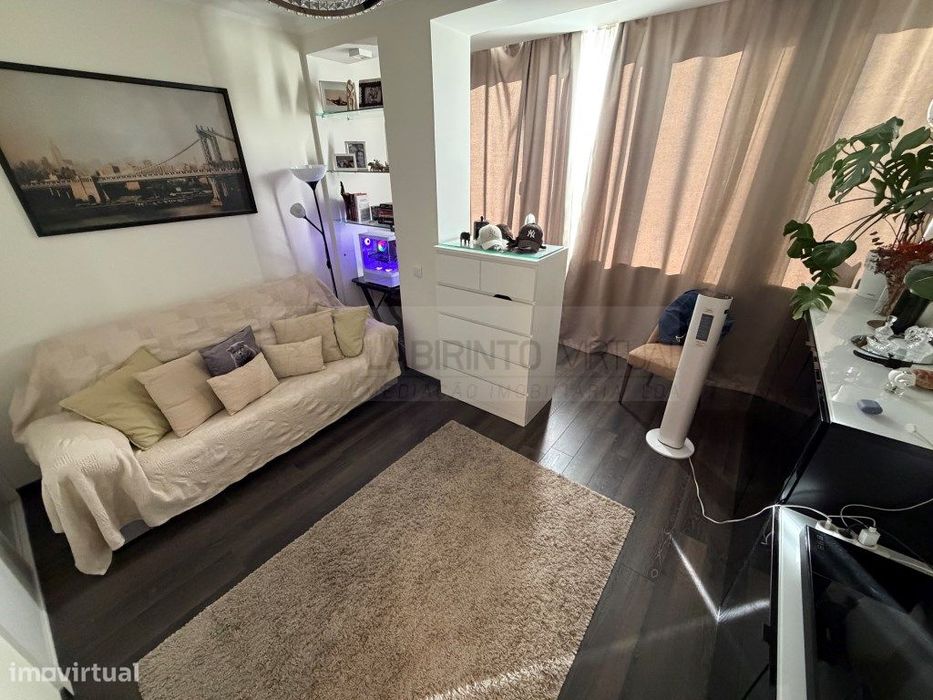 Apartamento T2 em Excelente Estado no Olival Basto, Odivelas - A su...