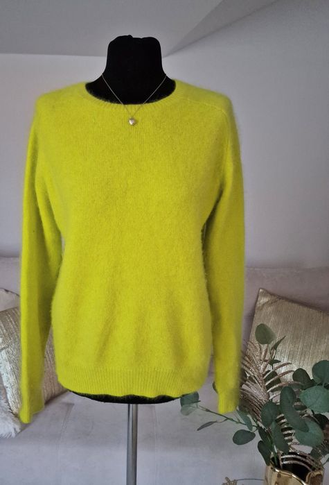 Sweterek angorka"H&M".