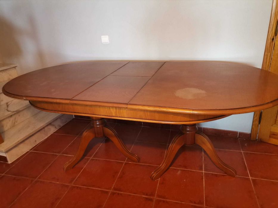 mesa de jantar, extensível e 6 cadeiras em madeira maciça