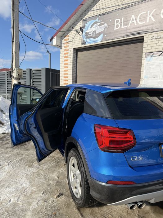 В продажі audi Q2