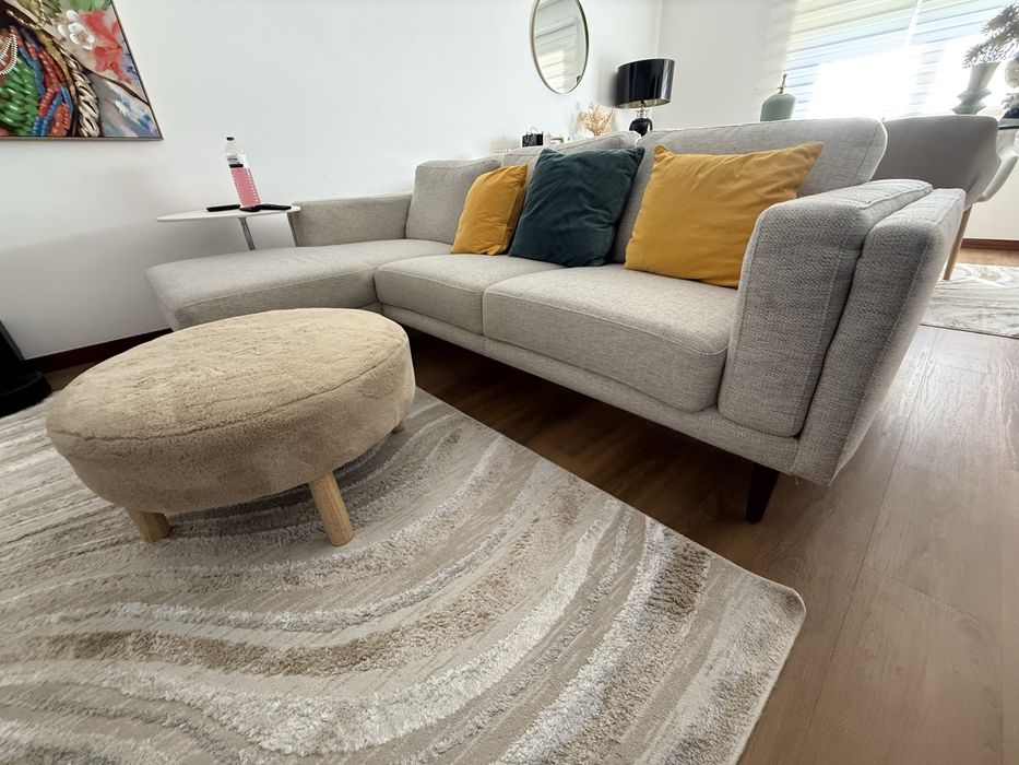 Sofa com chaise longue